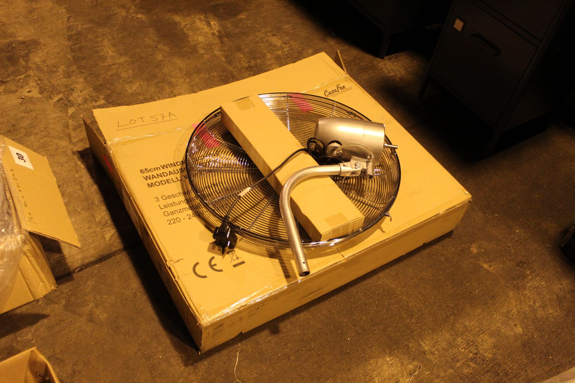 CasaFan Safeline Powerful WM2 65cm wall fan. Silver. Euro Plug. Click here for manufacturers