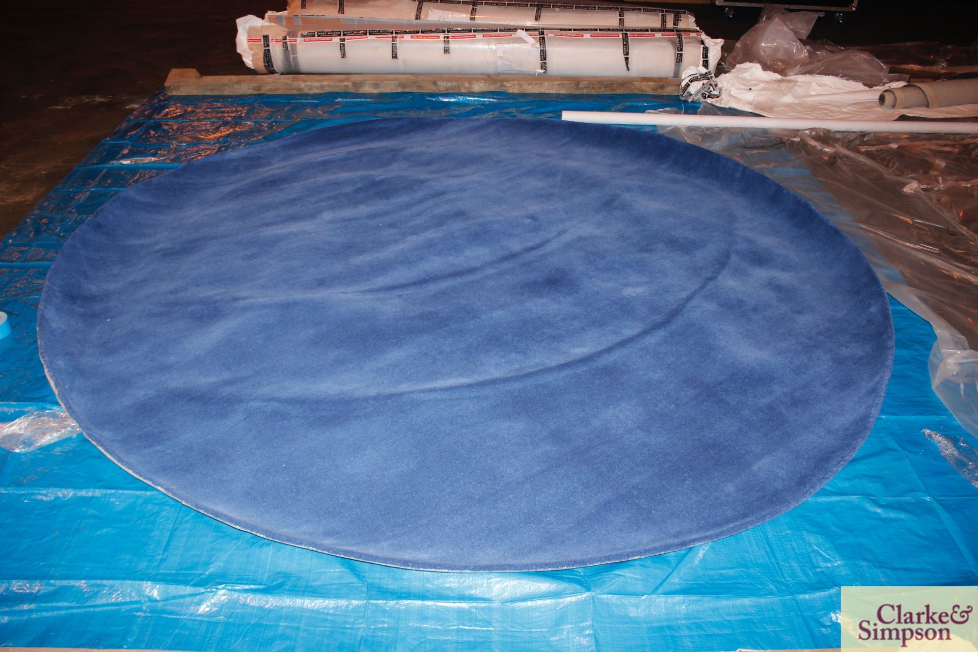 300cm circular blue 100% Indian wool rug (C4). - Image 2 of 6