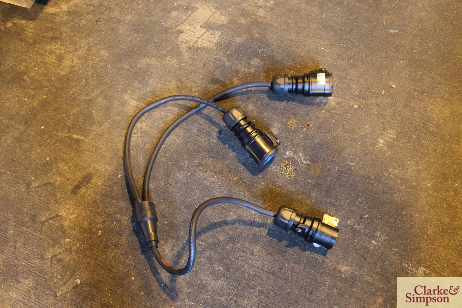 c.20x 16A Y split cables. - Image 2 of 2