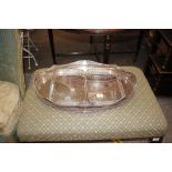 A plate on copper oval galleried drinks tray; and