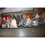 Two boxes of various kitchenalia