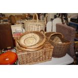 A quantity of wicker baskets including a picnic ha