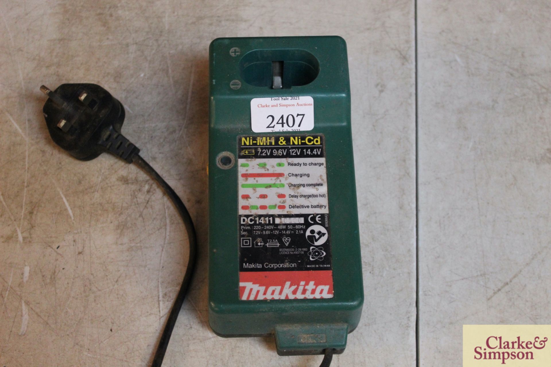 Makita DC1411 7.2V-14.4V charger . - Image 2 of 2