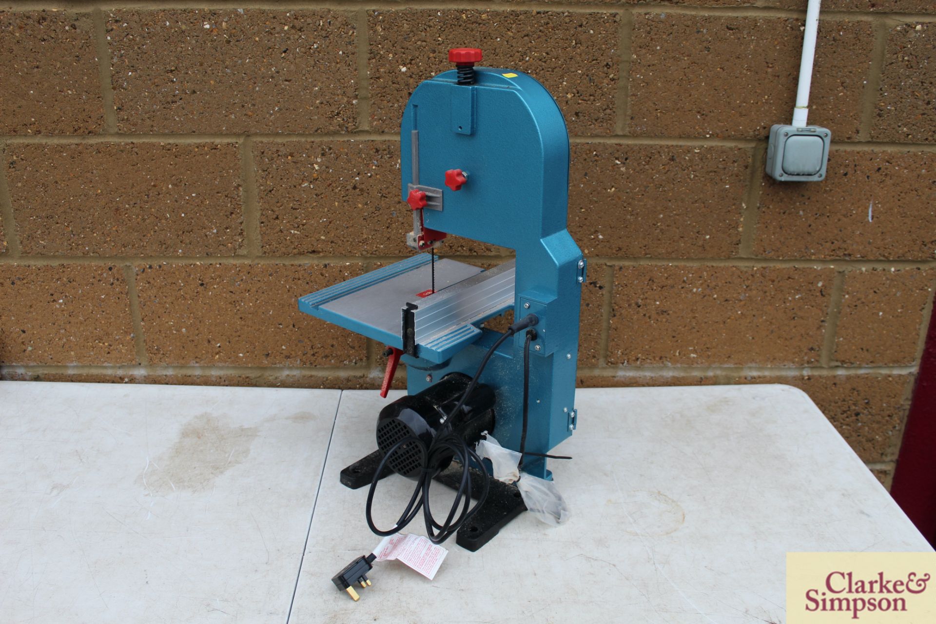 Clarke Woodworker 190mm band saw. - Image 2 of 5