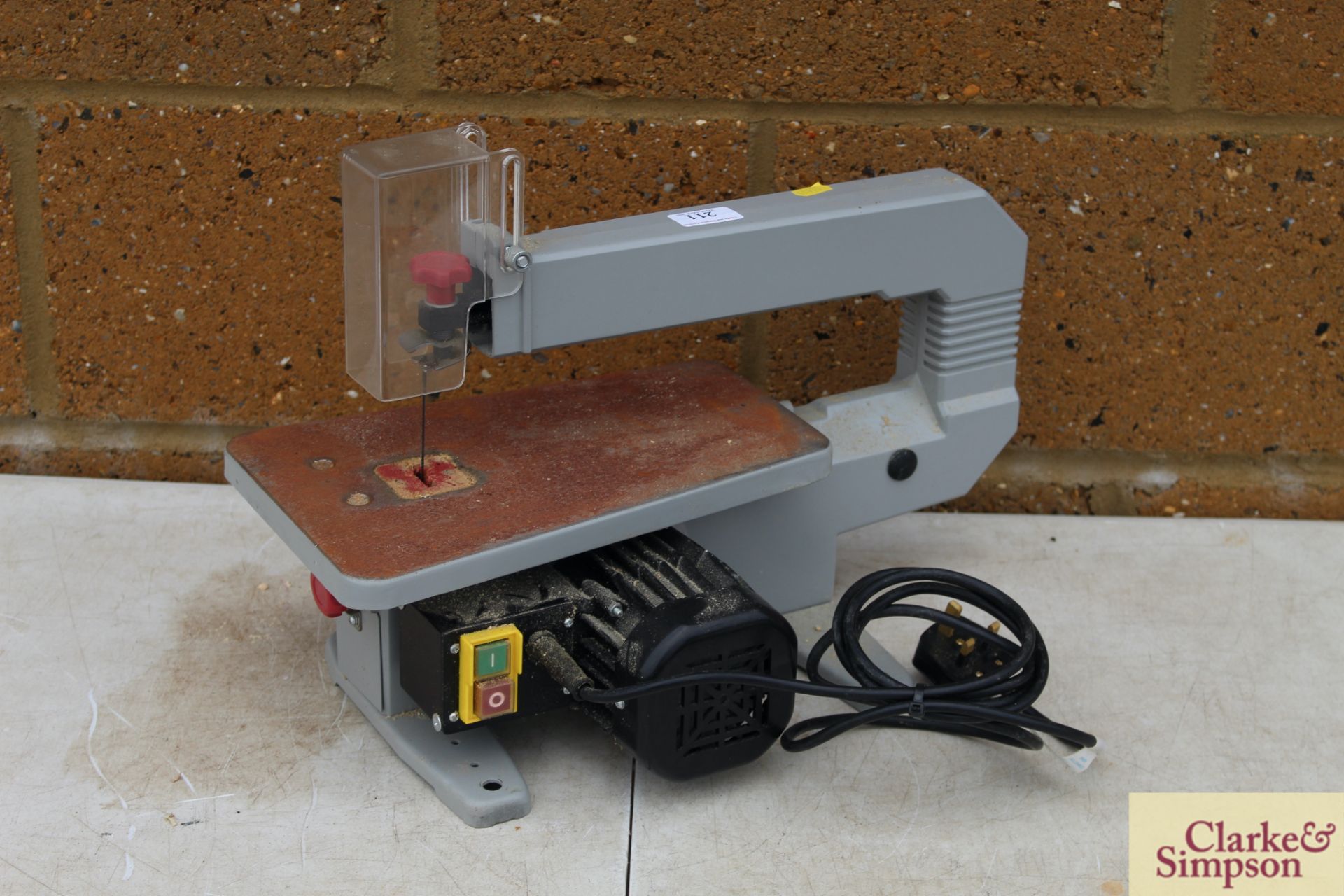 Performance Power PSS85 scroll saw. - Image 2 of 5