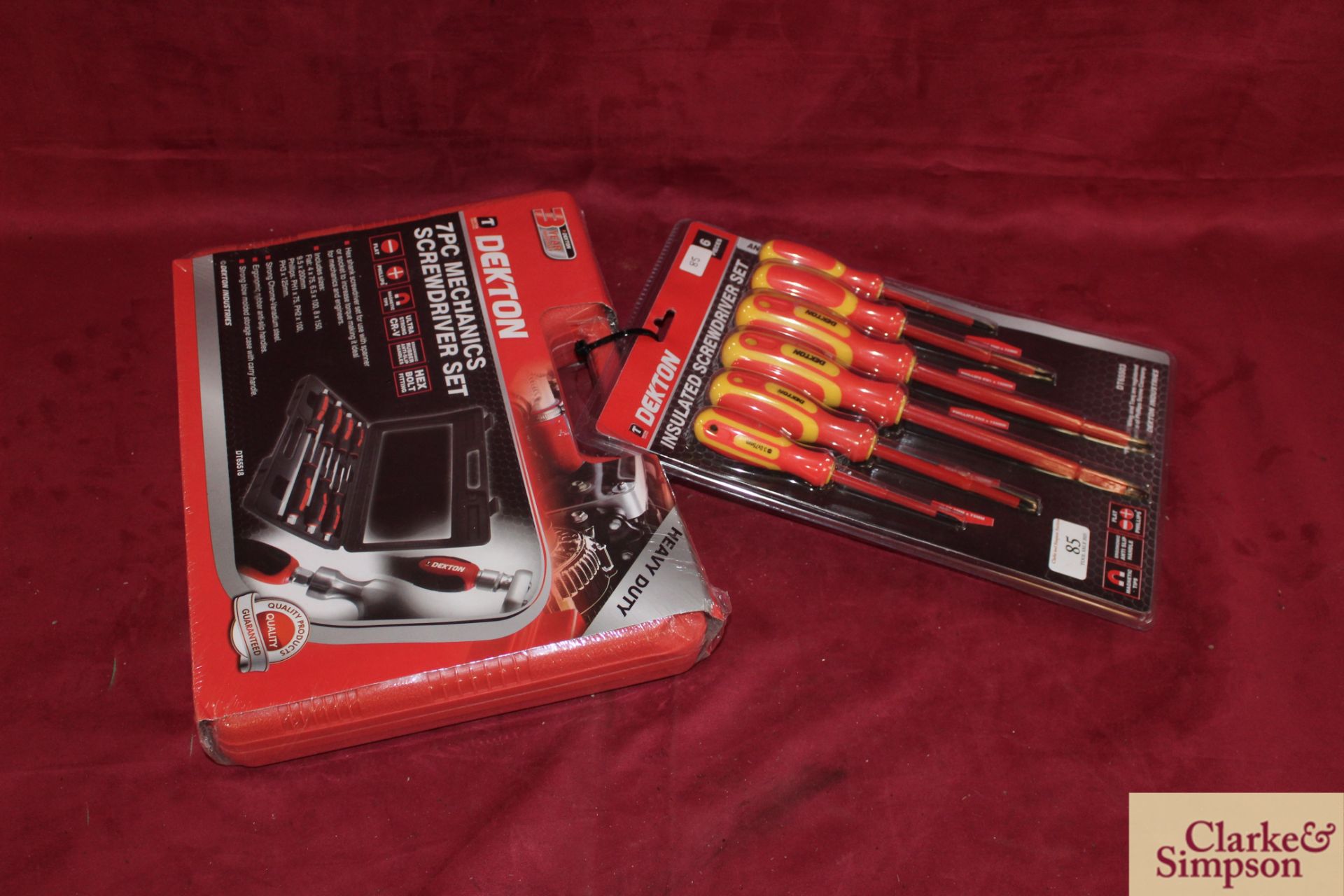 2x screwdriver sets (14).*