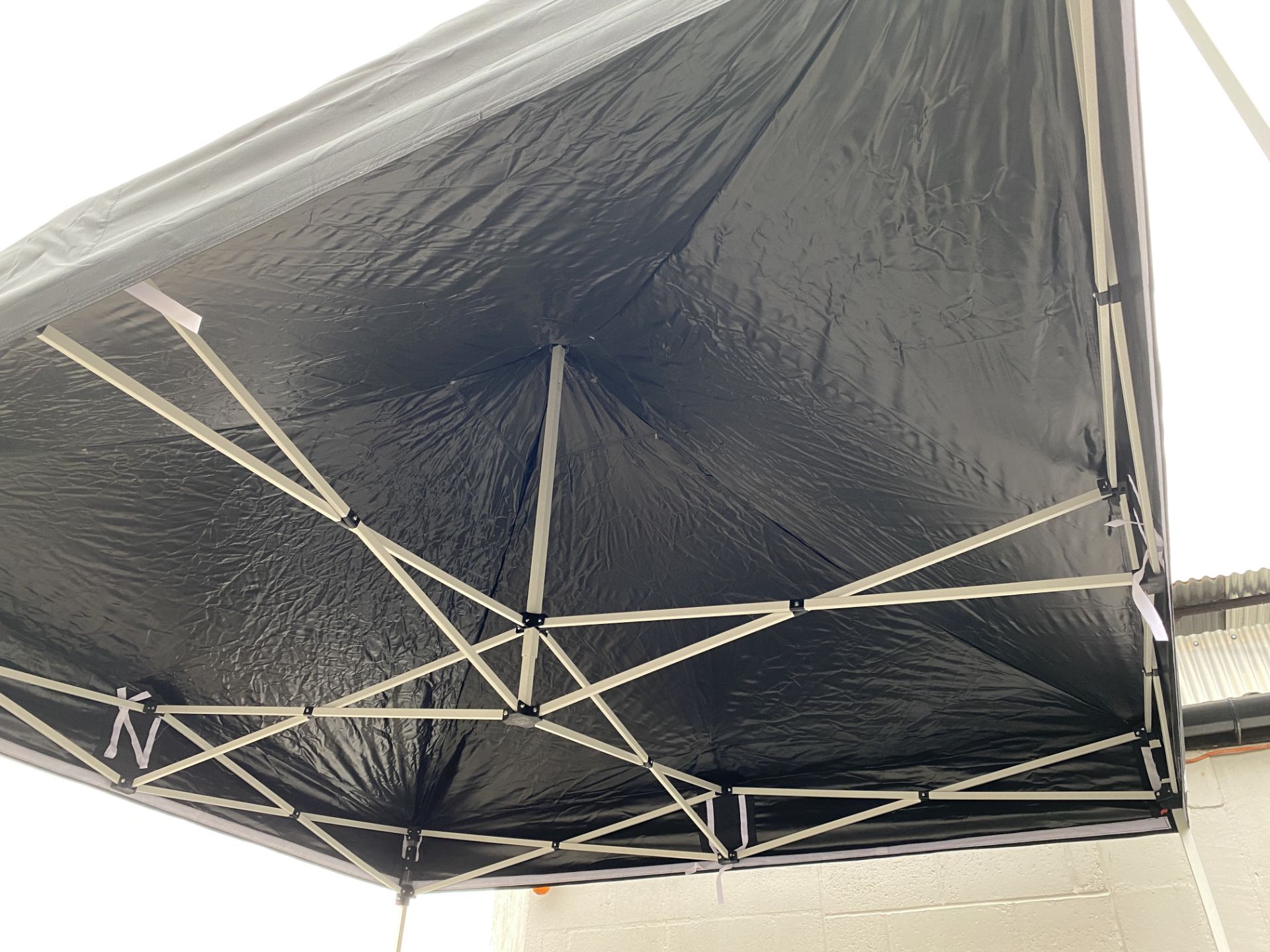 Instant Awnings 3mx3m pop-up gazebo with sides. - Image 9 of 11