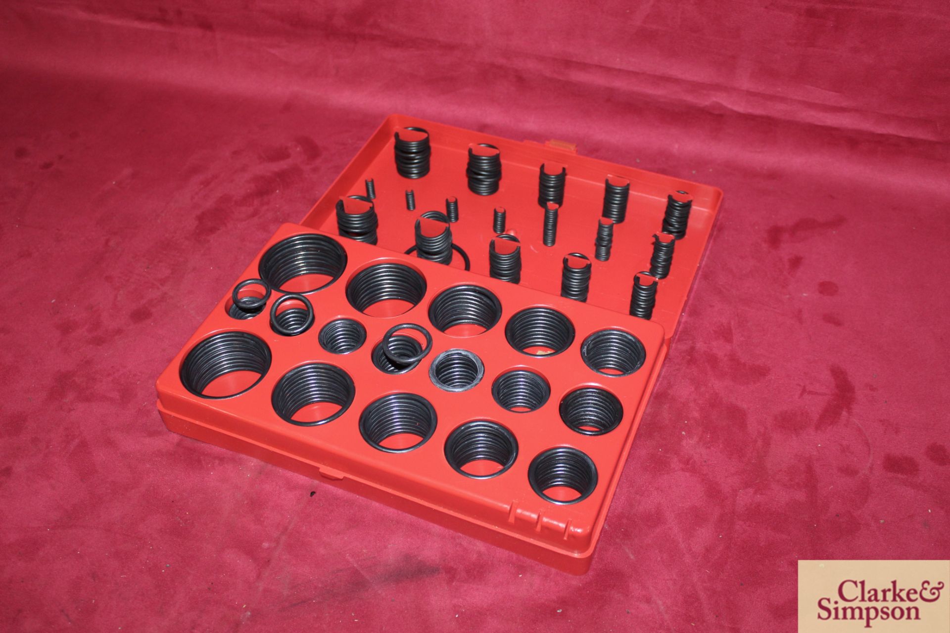 Assorted 400 piece O ring set.* - Image 2 of 3