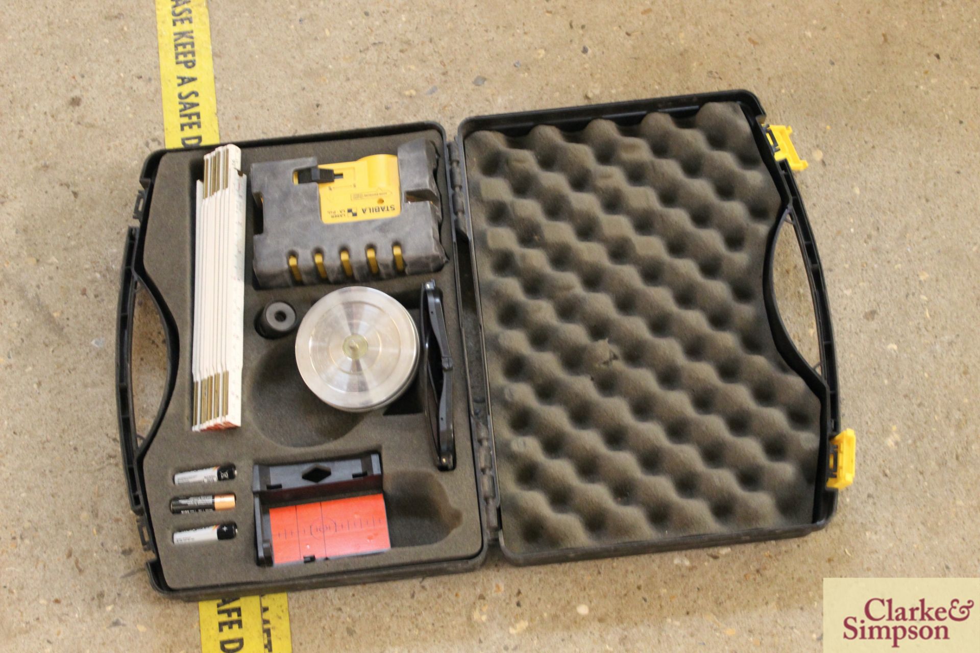 Stabila compact laser set. - Image 2 of 3