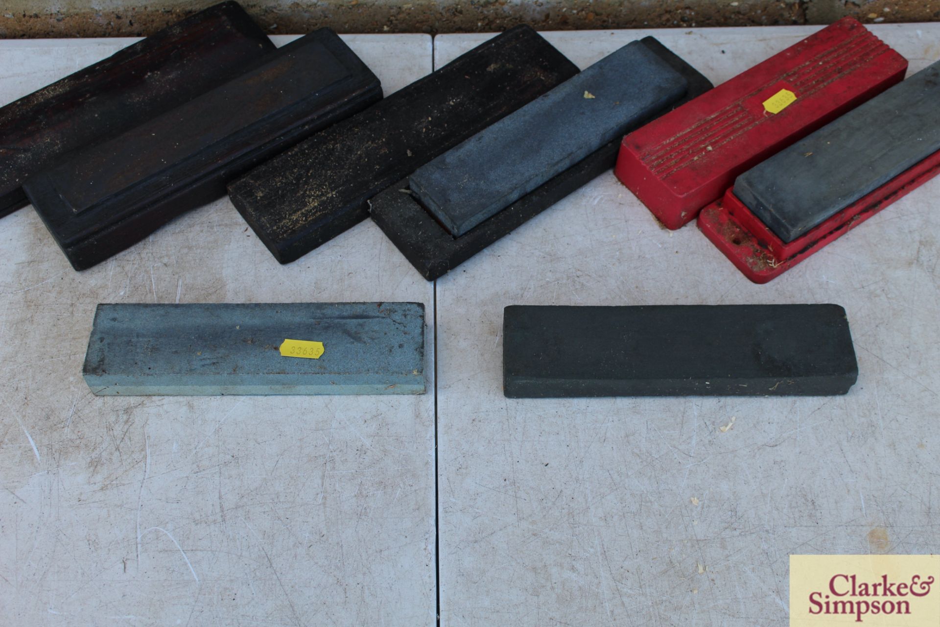 5x sharpening stones. - Image 4 of 4