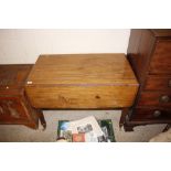 A Victorian mahogany Pembroke table