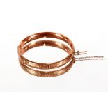 A 9ct gold snap bangle, approx. 9.5gms