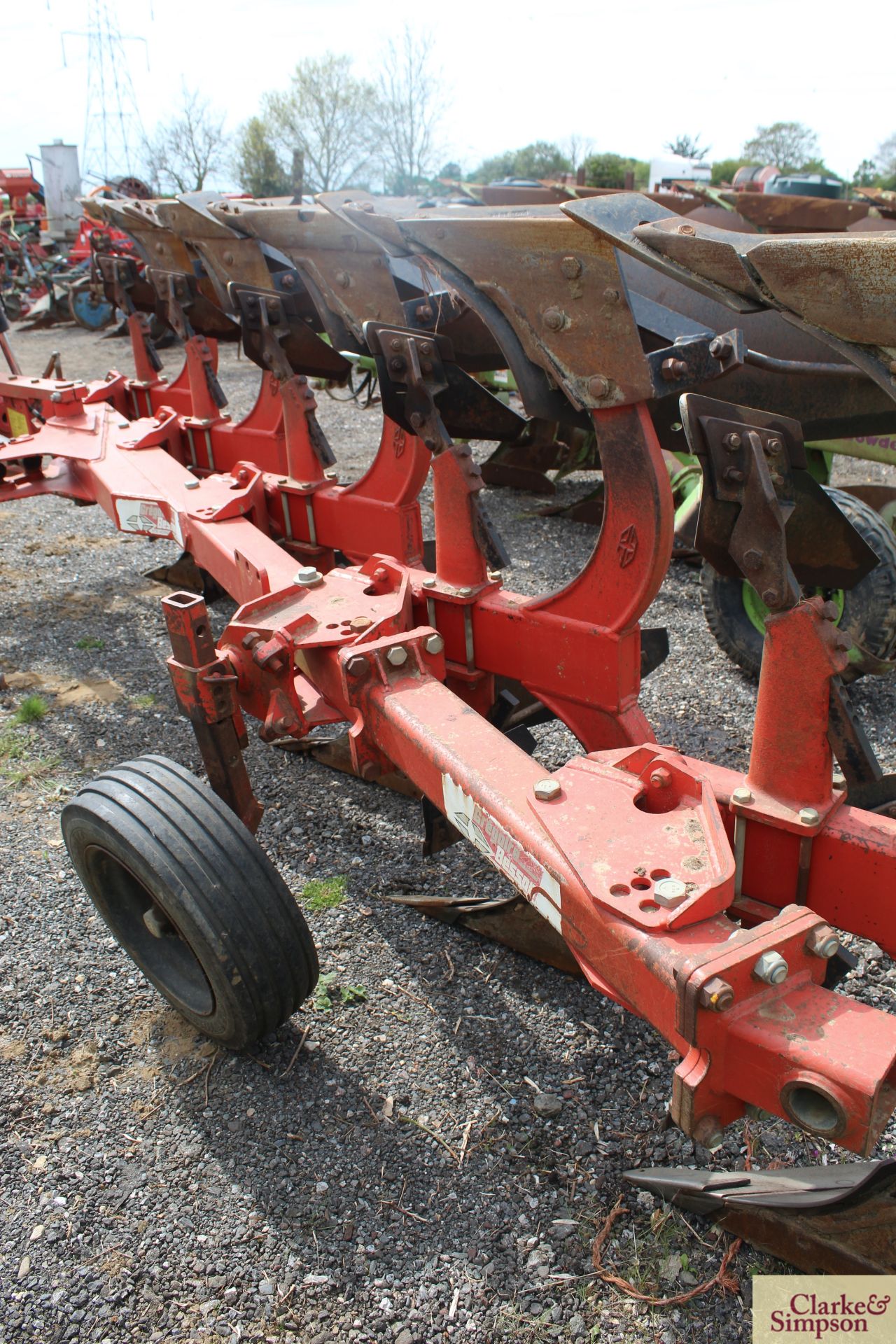 Gregoire Besson RB47 5F reversible plough. 2004. Serial number 30463. * - Image 4 of 21