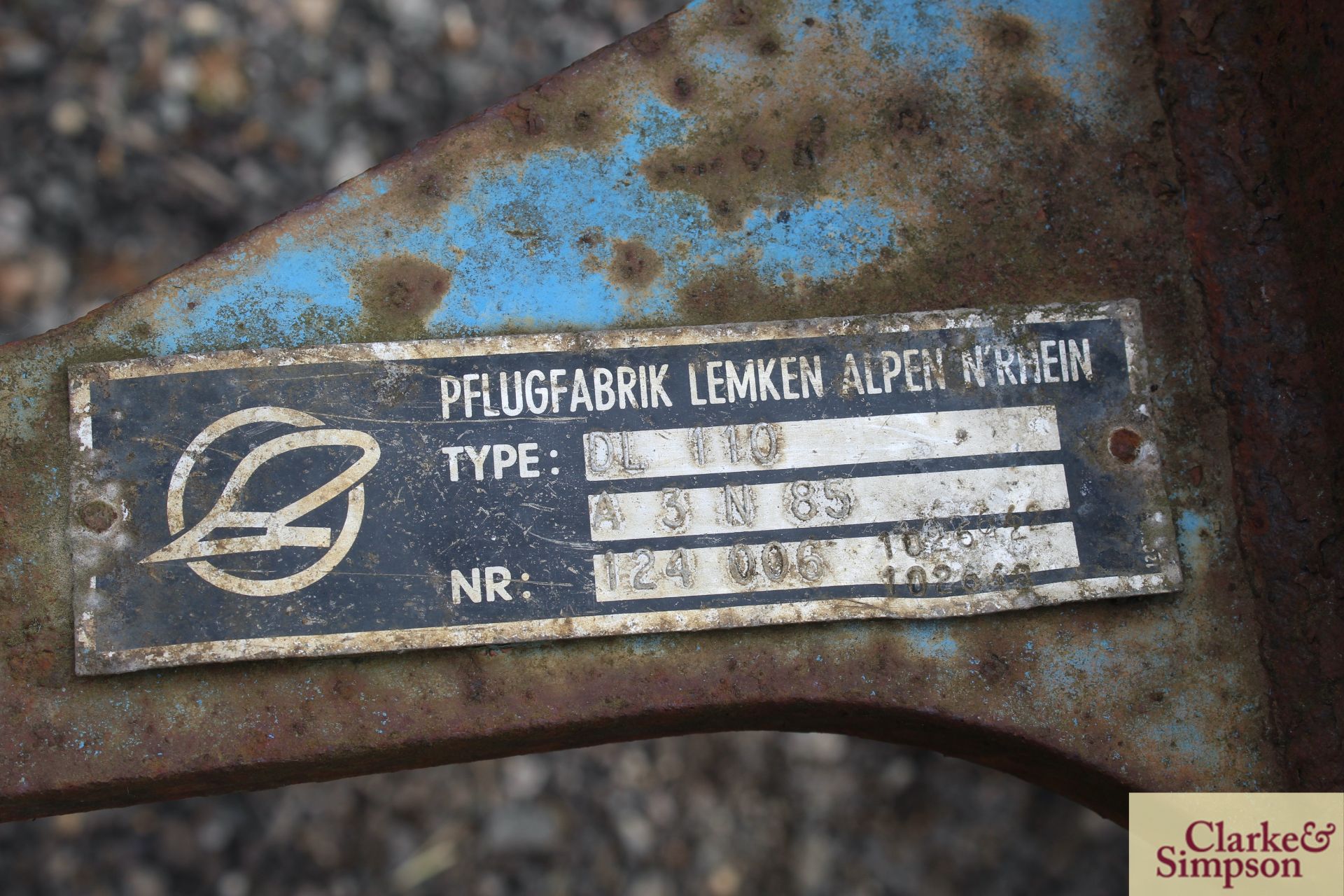 Lemken DL110 3+1F reversible plough. With press arm. - Image 12 of 12