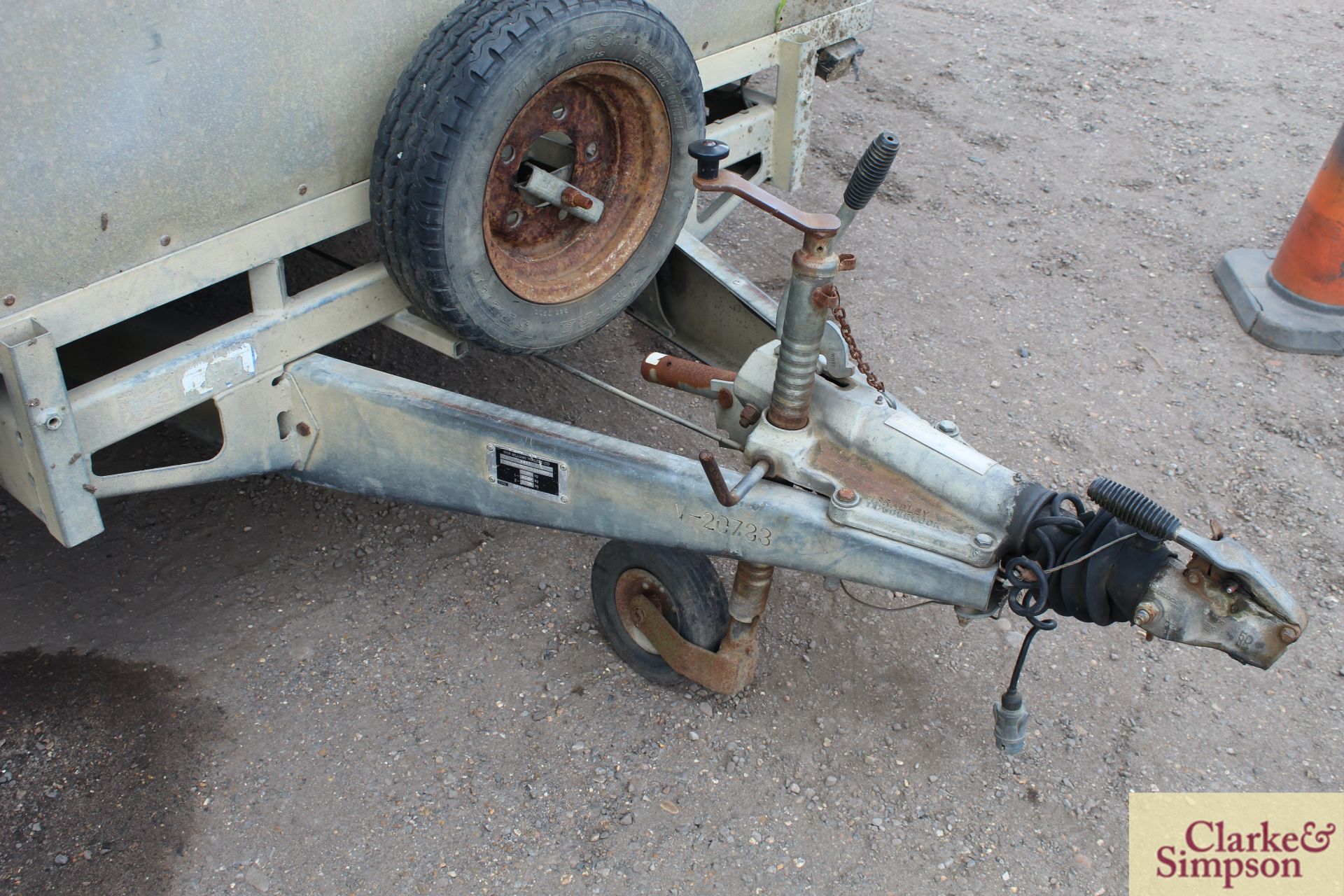 Ifor Williams 12ft twin axle demount livestock trailer. * - Image 14 of 17