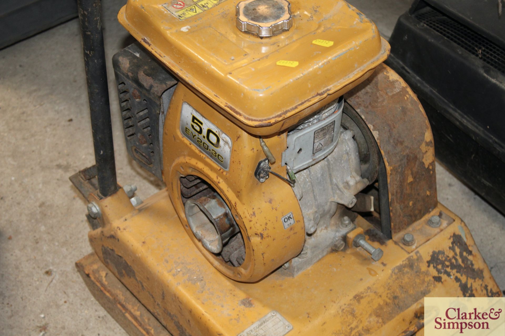 Tuko TKL00 wacker plate. 2005. Spares or repair. * - Image 3 of 4