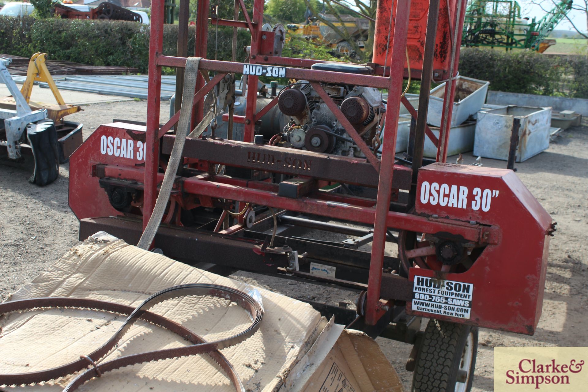Hud-Son Oscar 30in portable trailer mounted saw mill. With Vanguard V-twin petrol engine. - Image 6 of 14