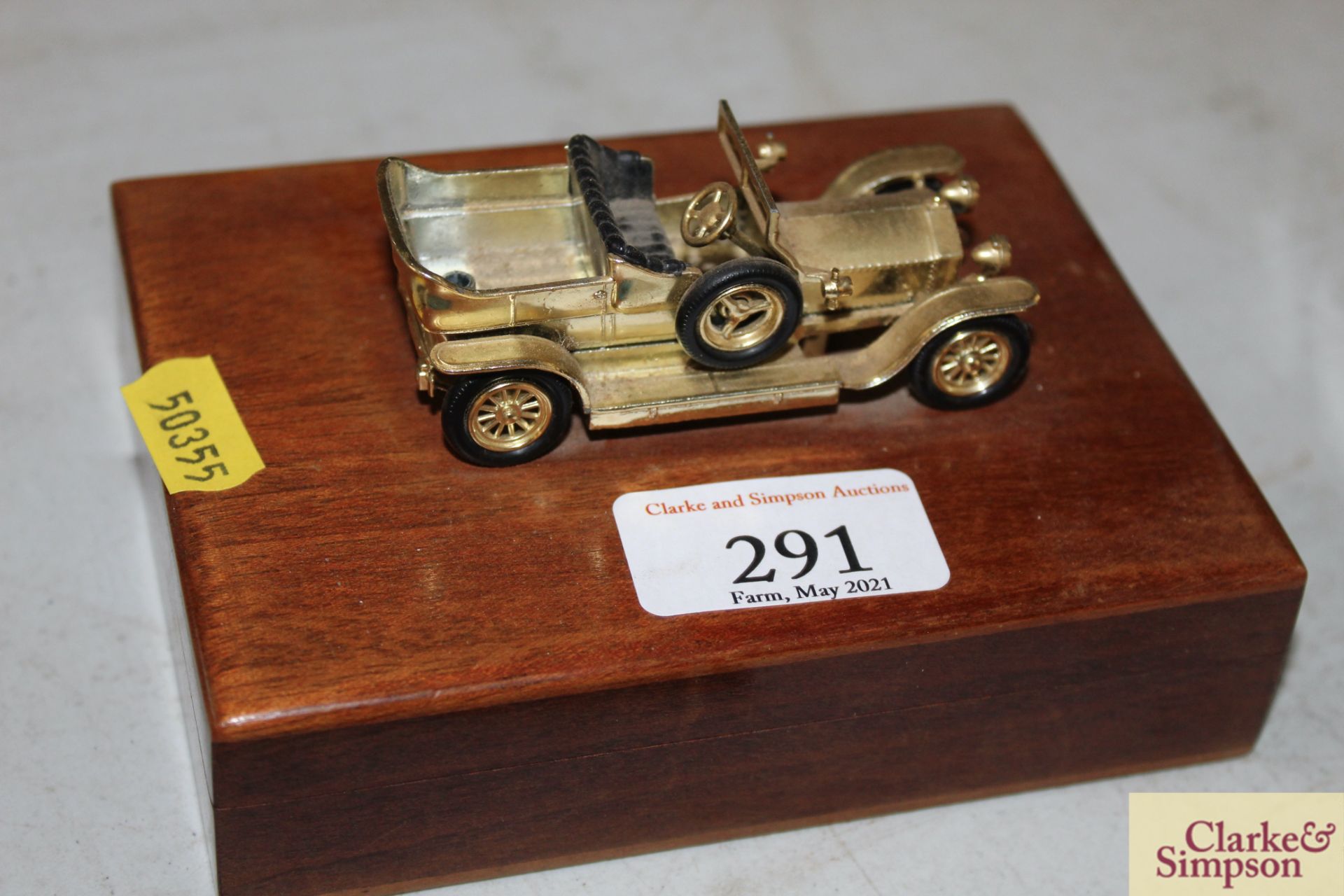 Various Ford memorabilia items to include business - Image 3 of 15