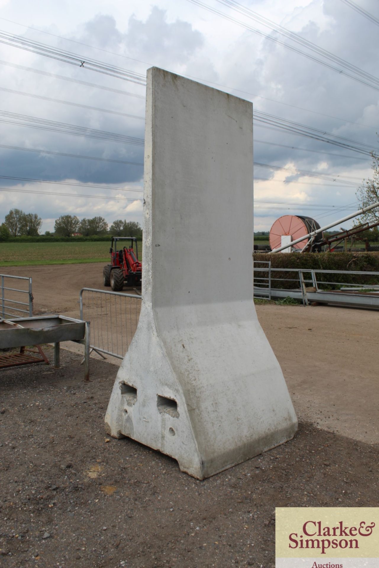 15x Taperbloc XL 3m concrete section A-frame walling. Remainder to be collected from Sibton. Loading