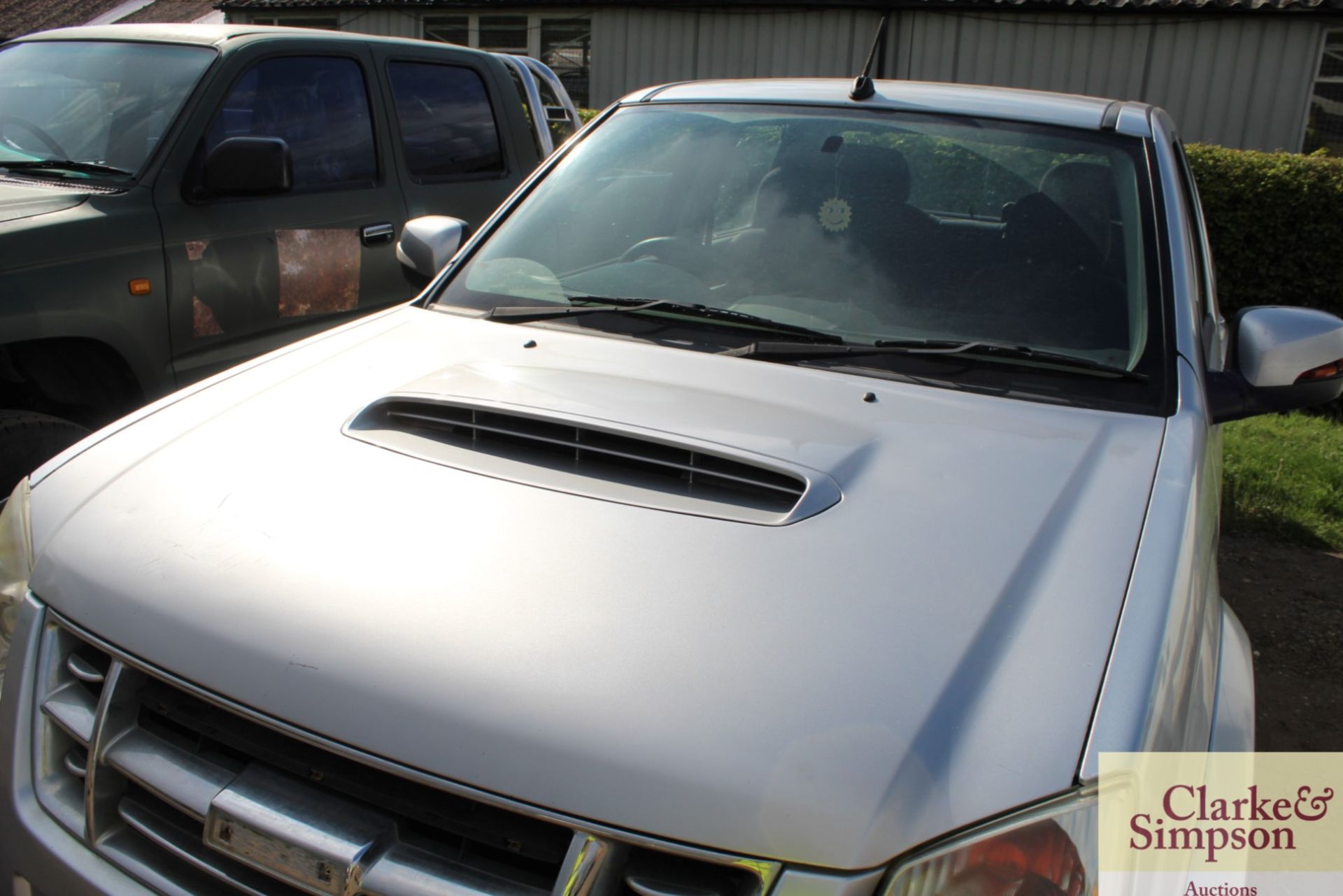 Isuzu Rodeo Denver double cab pickup. Registration EX09 LBF. Date of first registration 03/2009. - Image 9 of 23