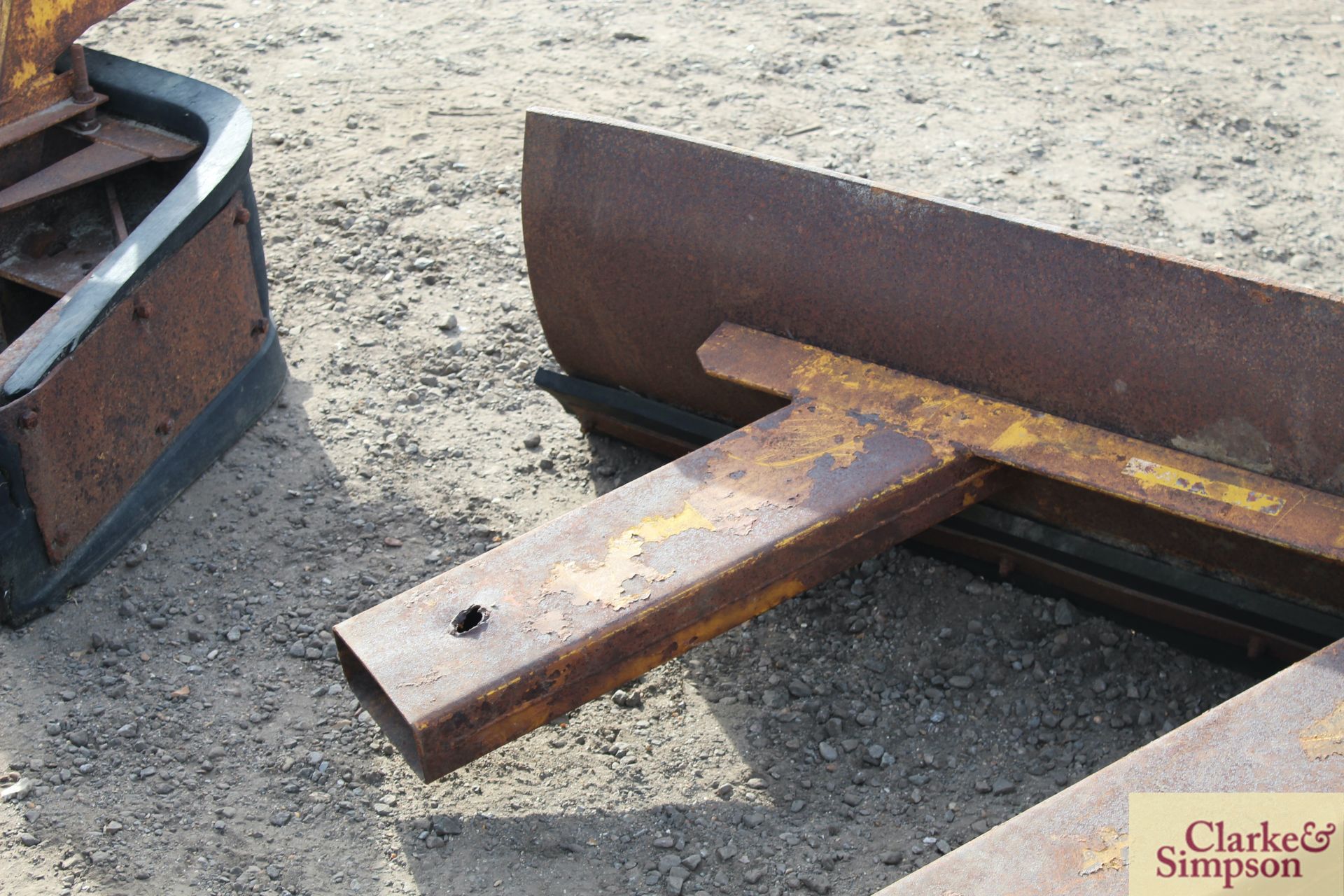 Pallet tine mounted snow plough. * - Image 4 of 6