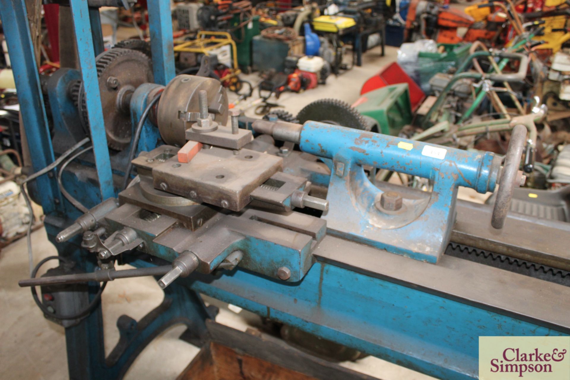 Whitworth metalwork lathe. With fixed steady and face plate. - Image 4 of 18