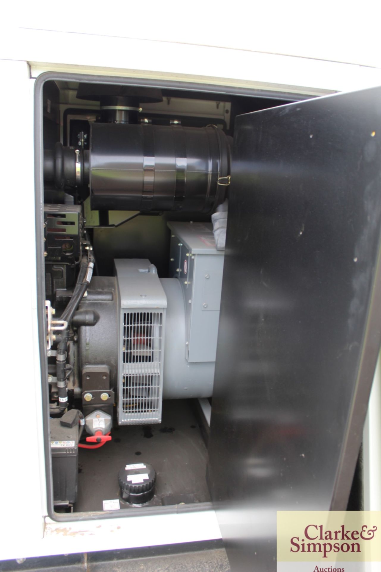 SDMO Rental Power R110C3 super silenced skid mounted generator. 2012. 100 hours. 230/400V, 3 - Image 8 of 12