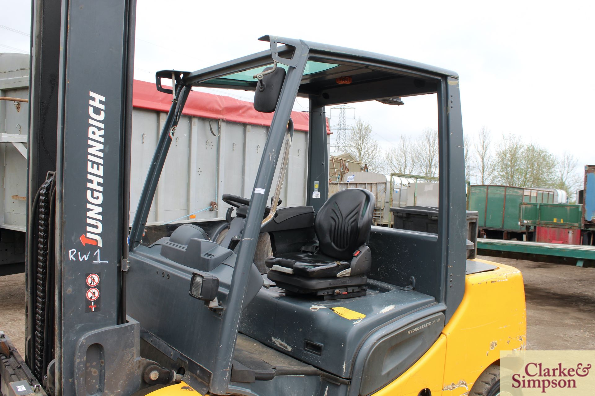 Jungheinrich DFG S50s masted forklift. 2015. 5,500 hours. 5T @ 600mm. Serial number FN495295. - Image 13 of 26