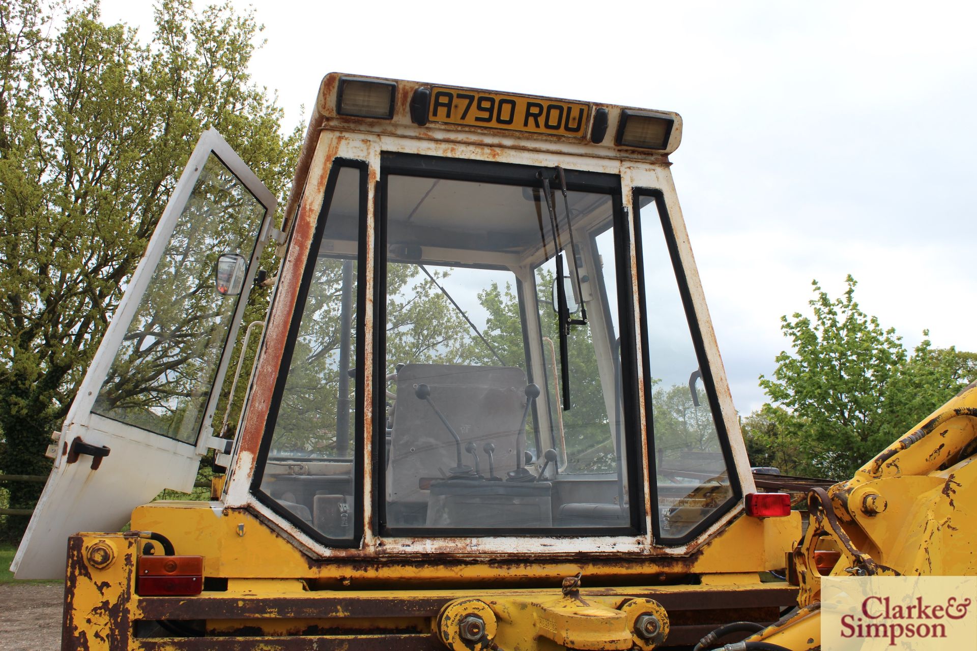 JCB 3CX Sitemaster 2WD backhoe loader. Registration A790 ROU. Date of first registration 10/1983. - Image 20 of 34