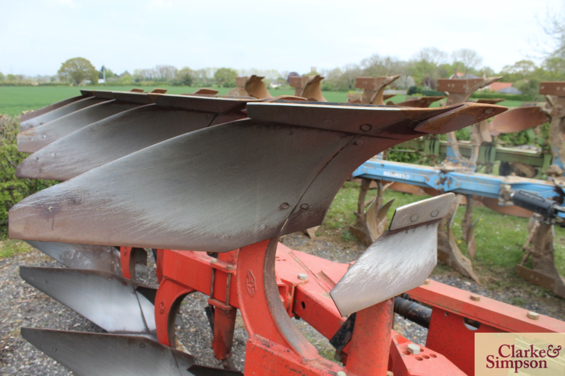 Gregoire Besson RB47 5F reversible plough. 2004. Serial number 30463. * - Image 15 of 21