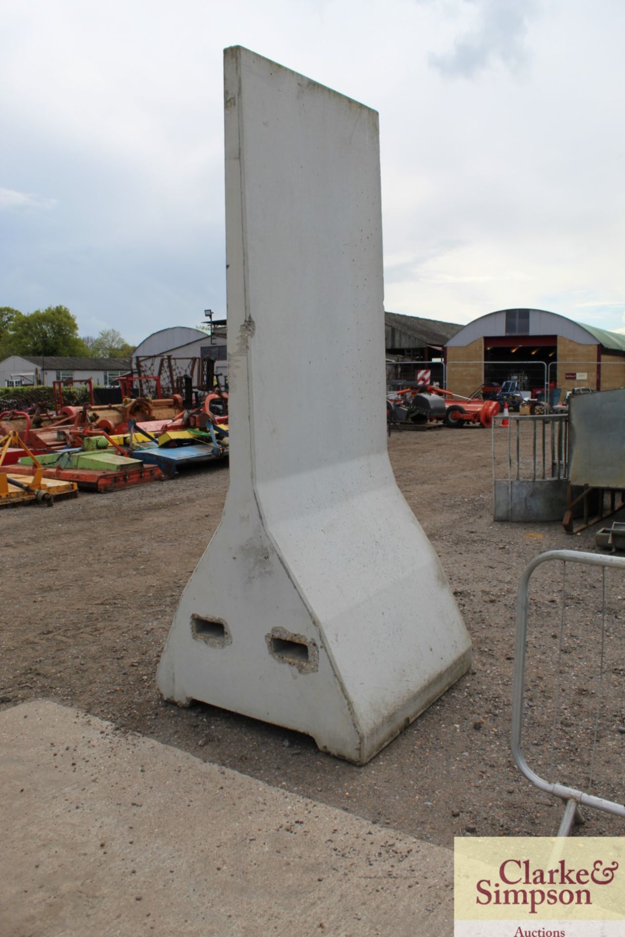 15x Taperbloc XL 3m concrete section A-frame walling. Remainder to be collected from Sibton. Loading - Image 3 of 6