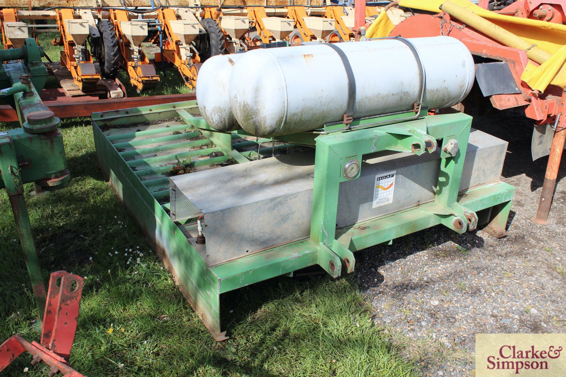 Hoaf KBL1.7 mounted single bed gas burner. 2001. Vendor reports this requires attention. *