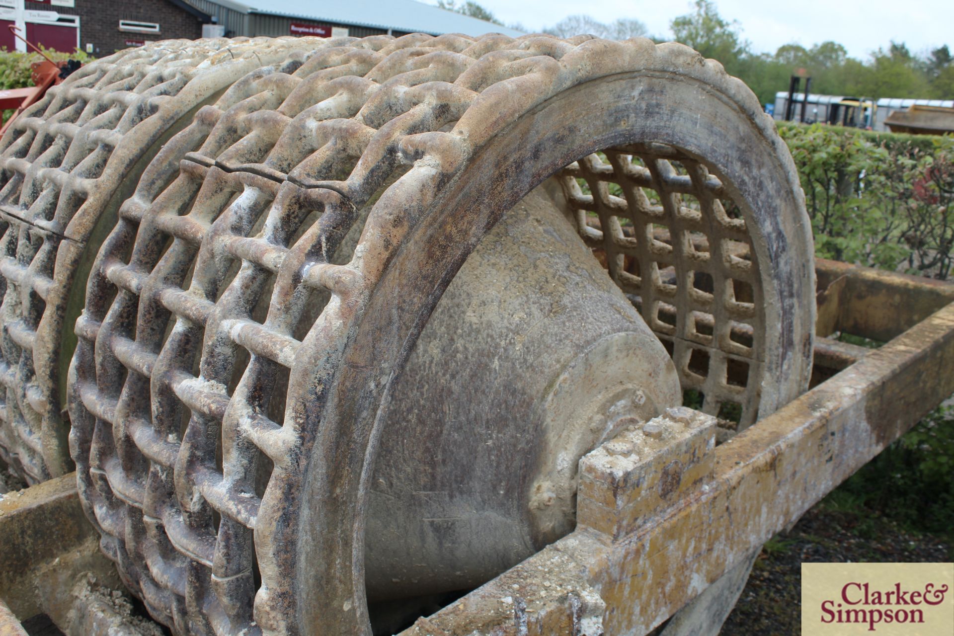 Large diameter crushing roller. Previously used with bulldozer. * - Image 11 of 11