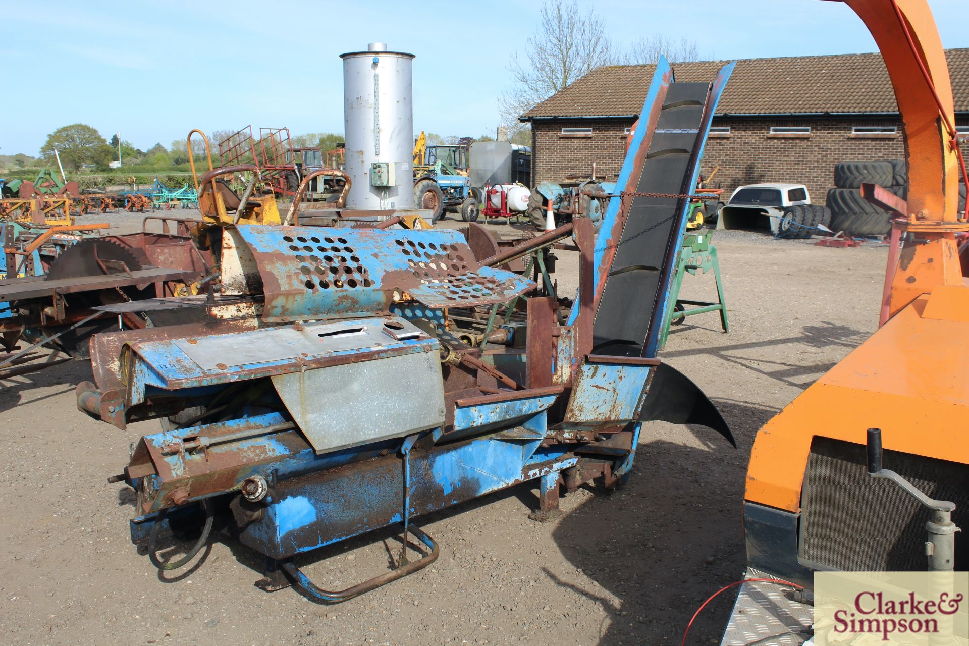 **CATALOGUE CHANGE** Transaw (Posch) linkage mounted PTO driven firewood processor. With circular