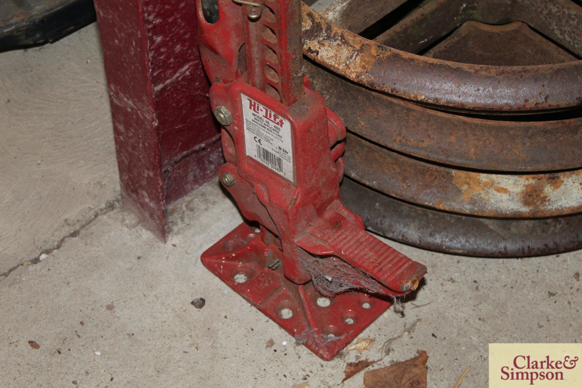 Land Rover/ high lift jack. - Image 2 of 2