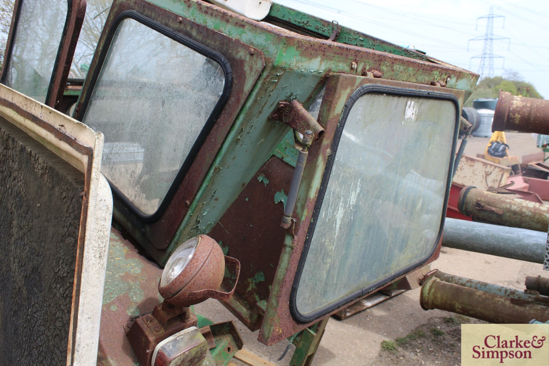 Duncan cab for John Deere 30 series tractor. With all glass and lights. - Image 6 of 11