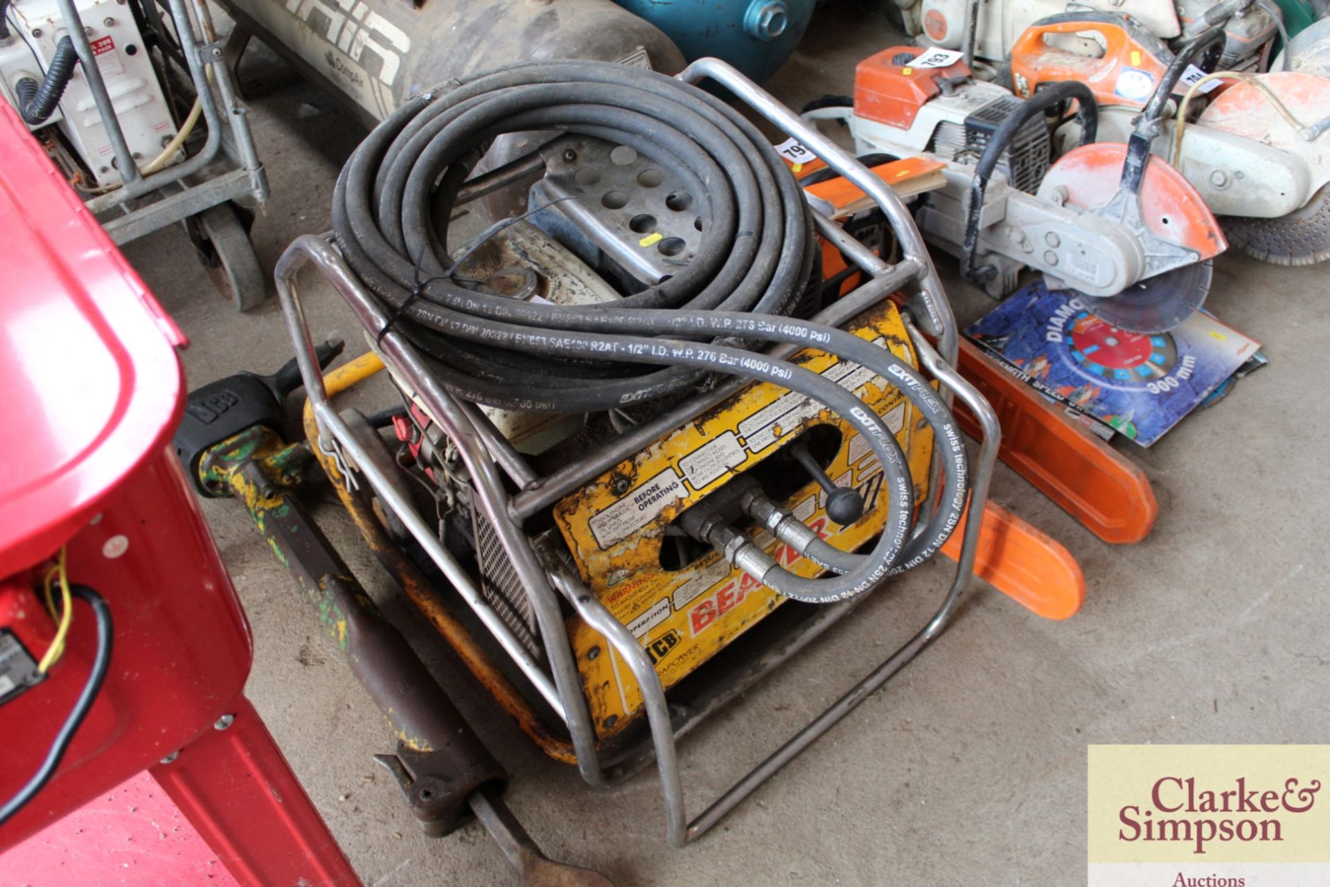 JCB Beaver hydraulic power pack with breaker gun. - Image 2 of 3