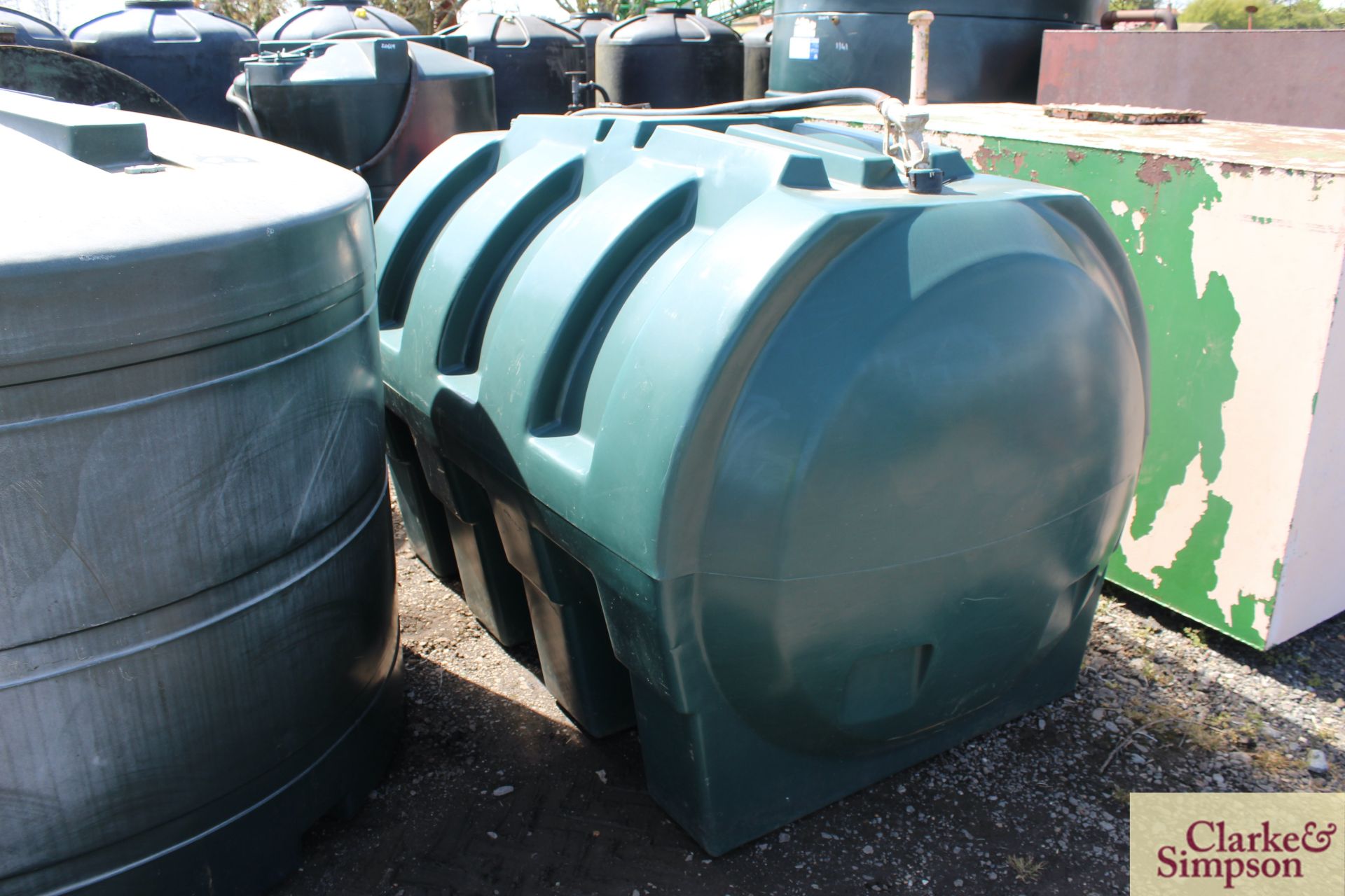 Harlequin 2,700L diesel tank.