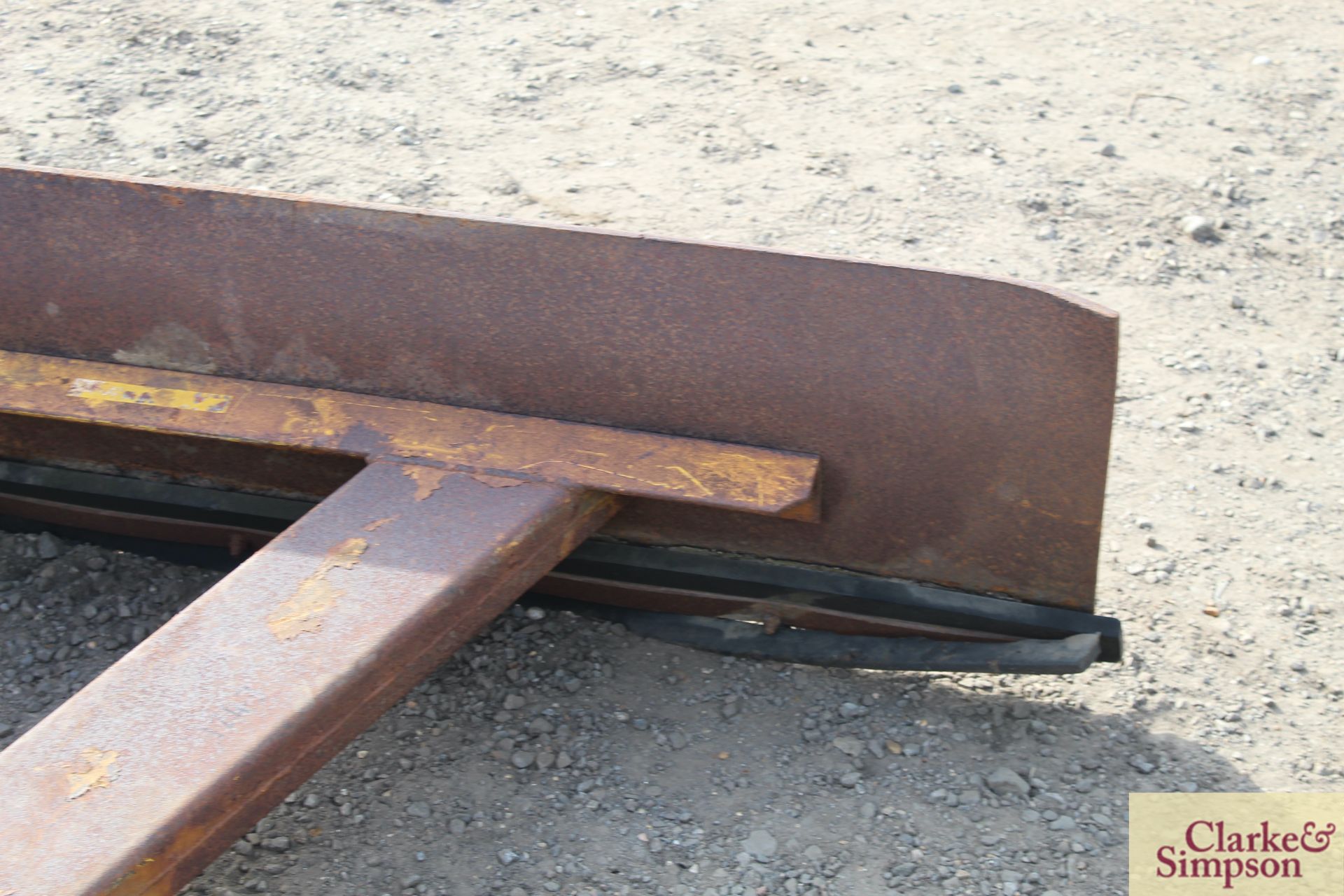 Pallet tine mounted snow plough. * - Image 5 of 6