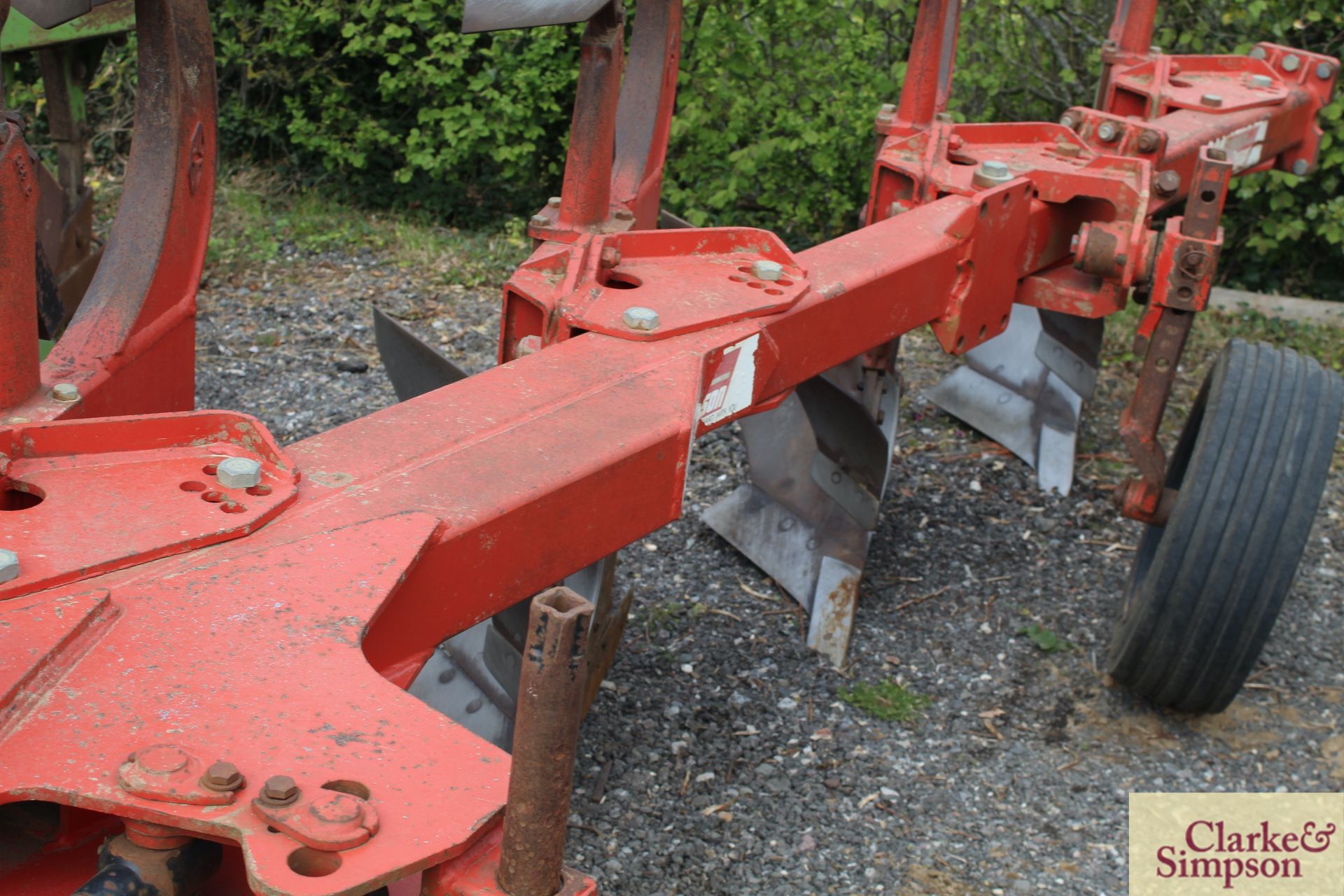 Gregoire Besson RB47 5F reversible plough. 2004. Serial number 30463. * - Image 18 of 21