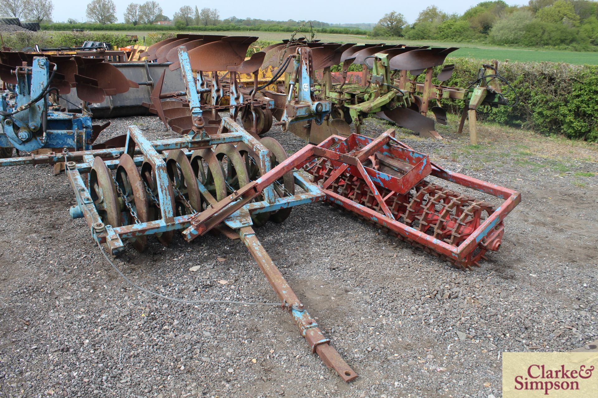 Hill & Osbourne furrow press with crumbler. Previously used with Lot 1371.