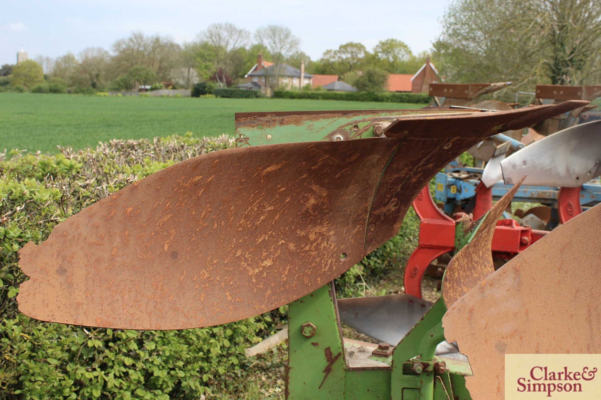 Dowdeswell DP120S 4+1F reversible plough. 1996. * - Image 7 of 20