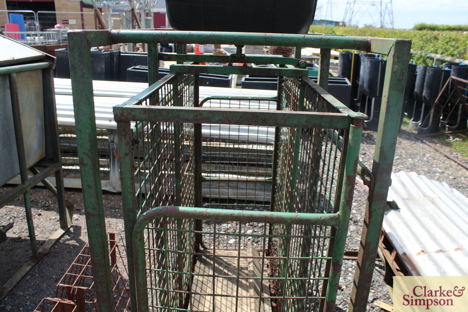 Sheep weighing scales. * - Image 5 of 5