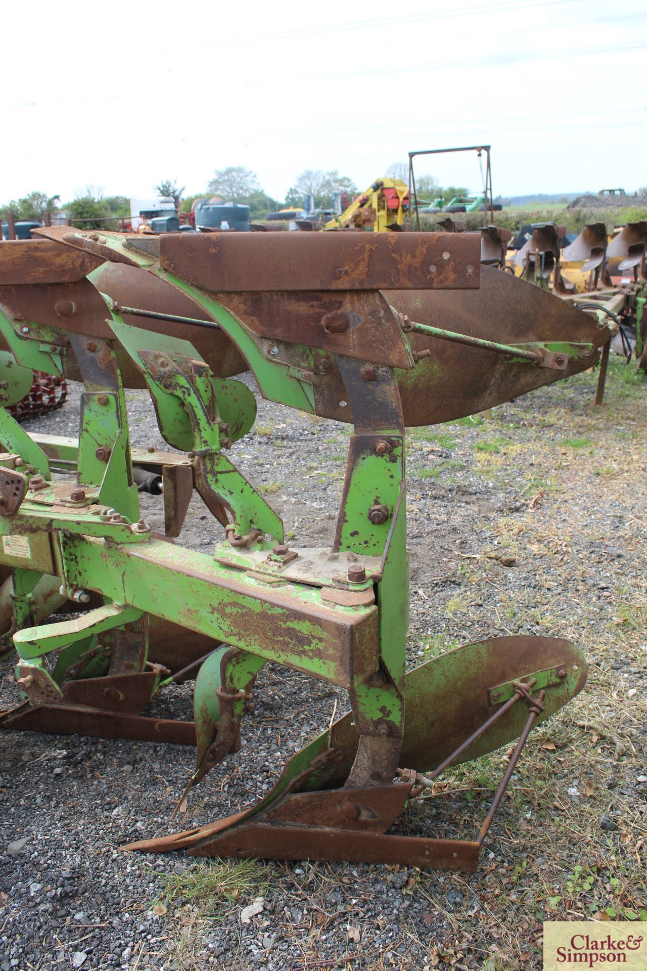 Dowdeswell DP120S 4+1F reversible plough. 1996. * - Image 3 of 20