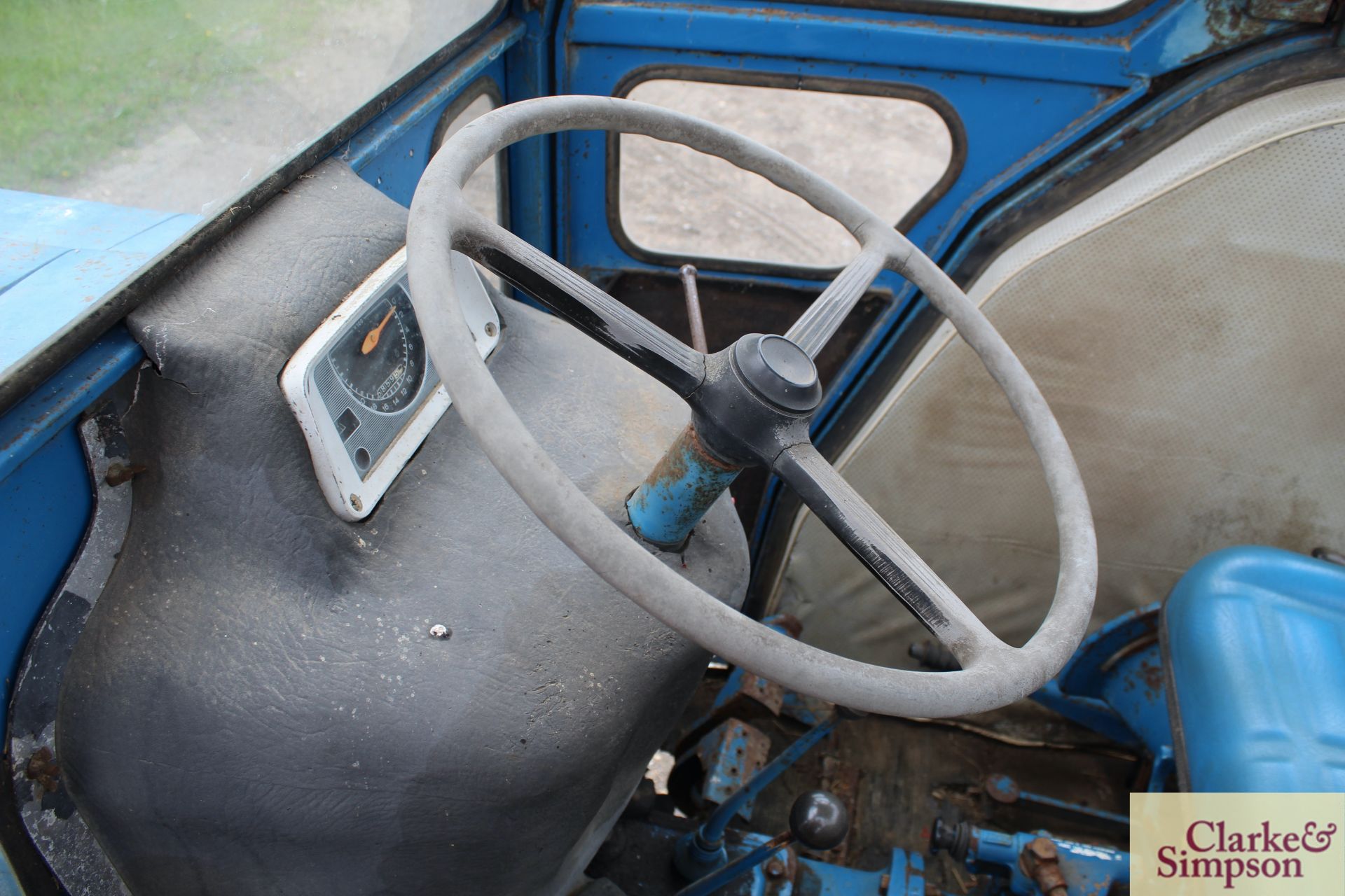 Ford 4000 2WD tractor. Registration JRT 680N. Date of first registration 07/1975. 5,859 hours. 12. - Image 27 of 28