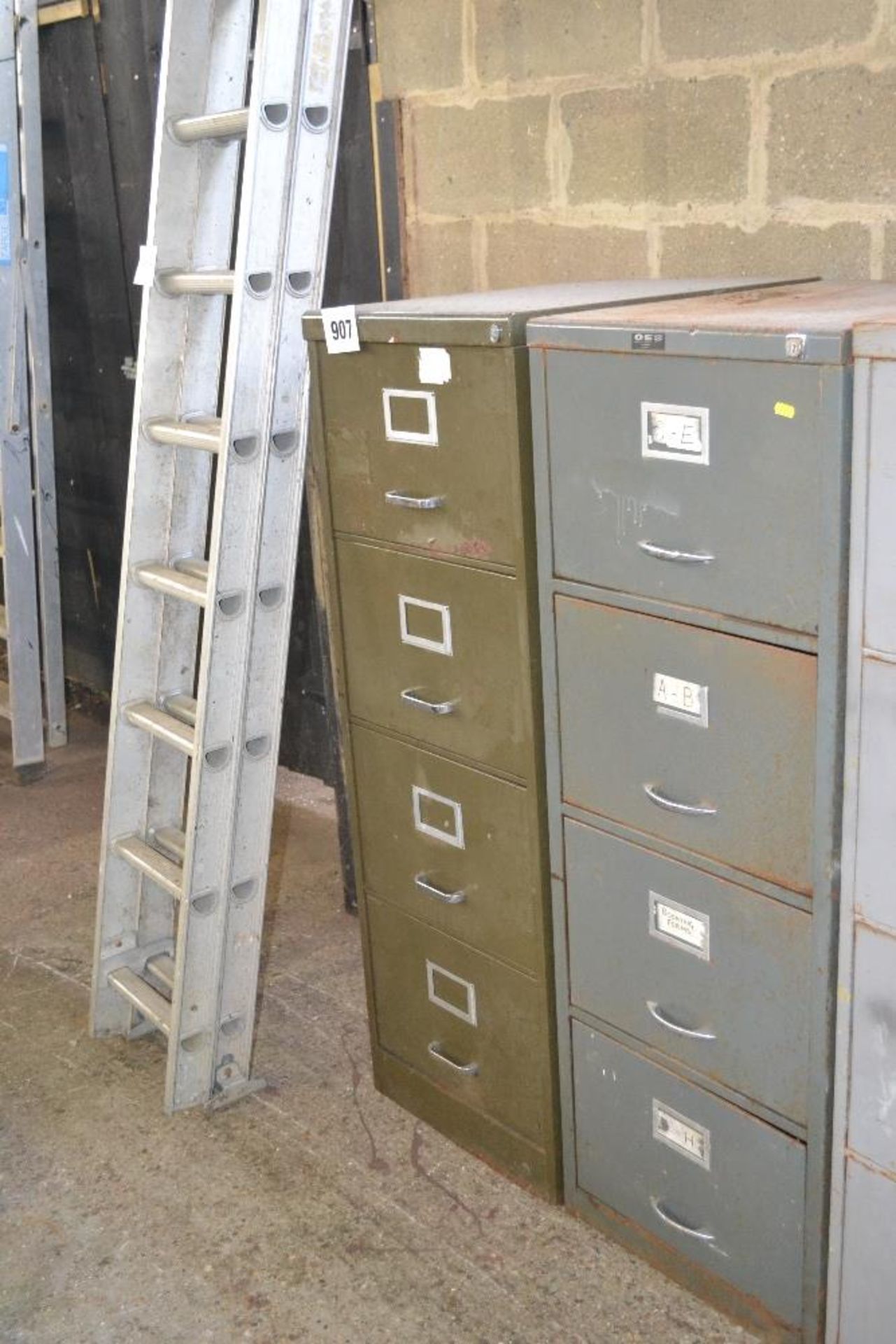 2x filing cabinets. - Image 2 of 2