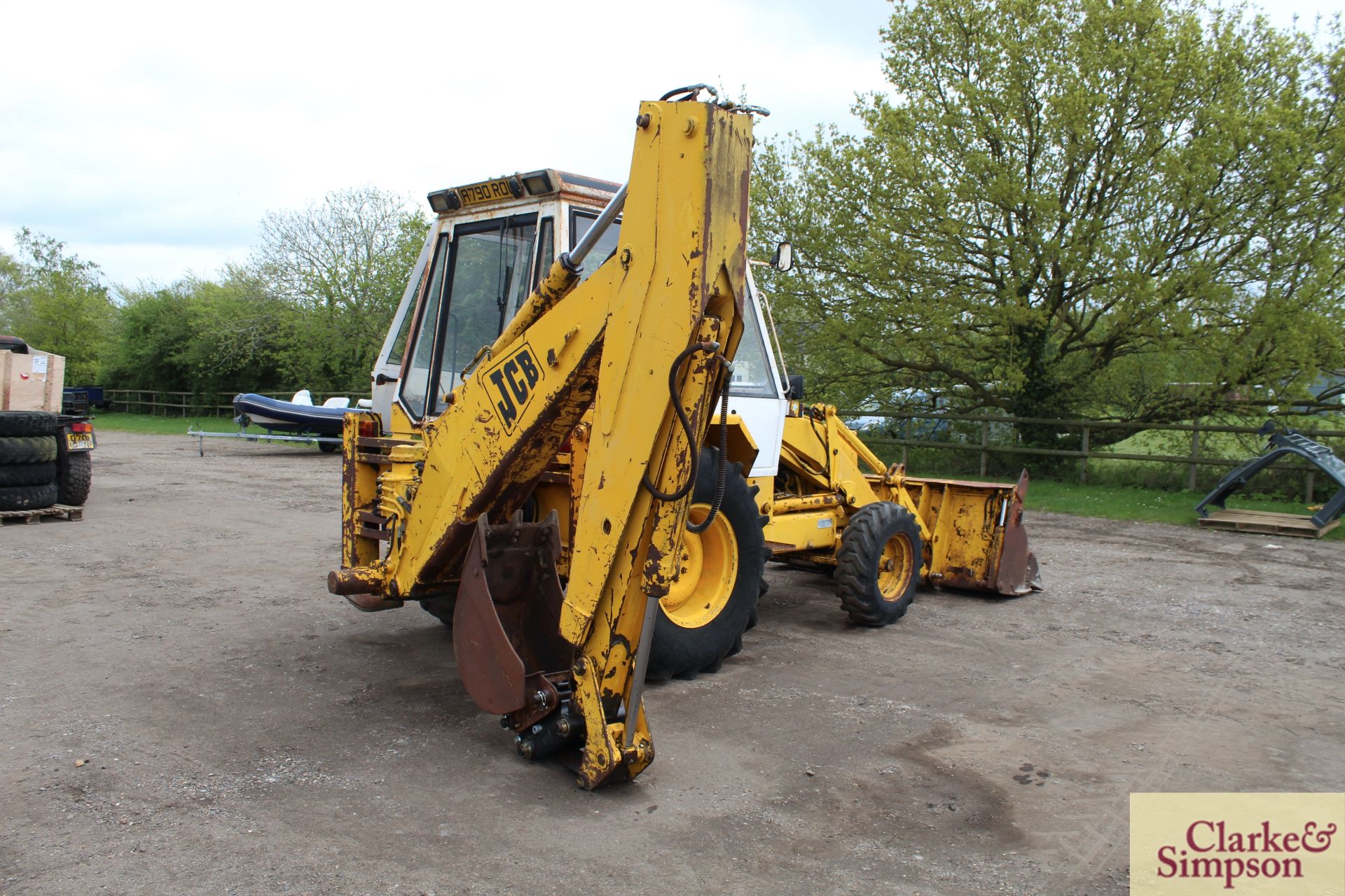 JCB 3CX Sitemaster 2WD backhoe loader. Registration A790 ROU. Date of first registration 10/1983. - Image 7 of 34