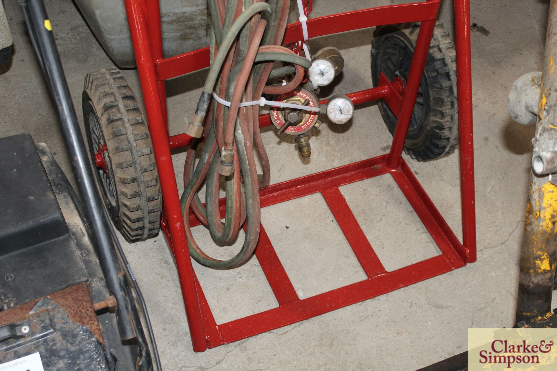Welding trolley with hoses and gauges. - Image 2 of 4
