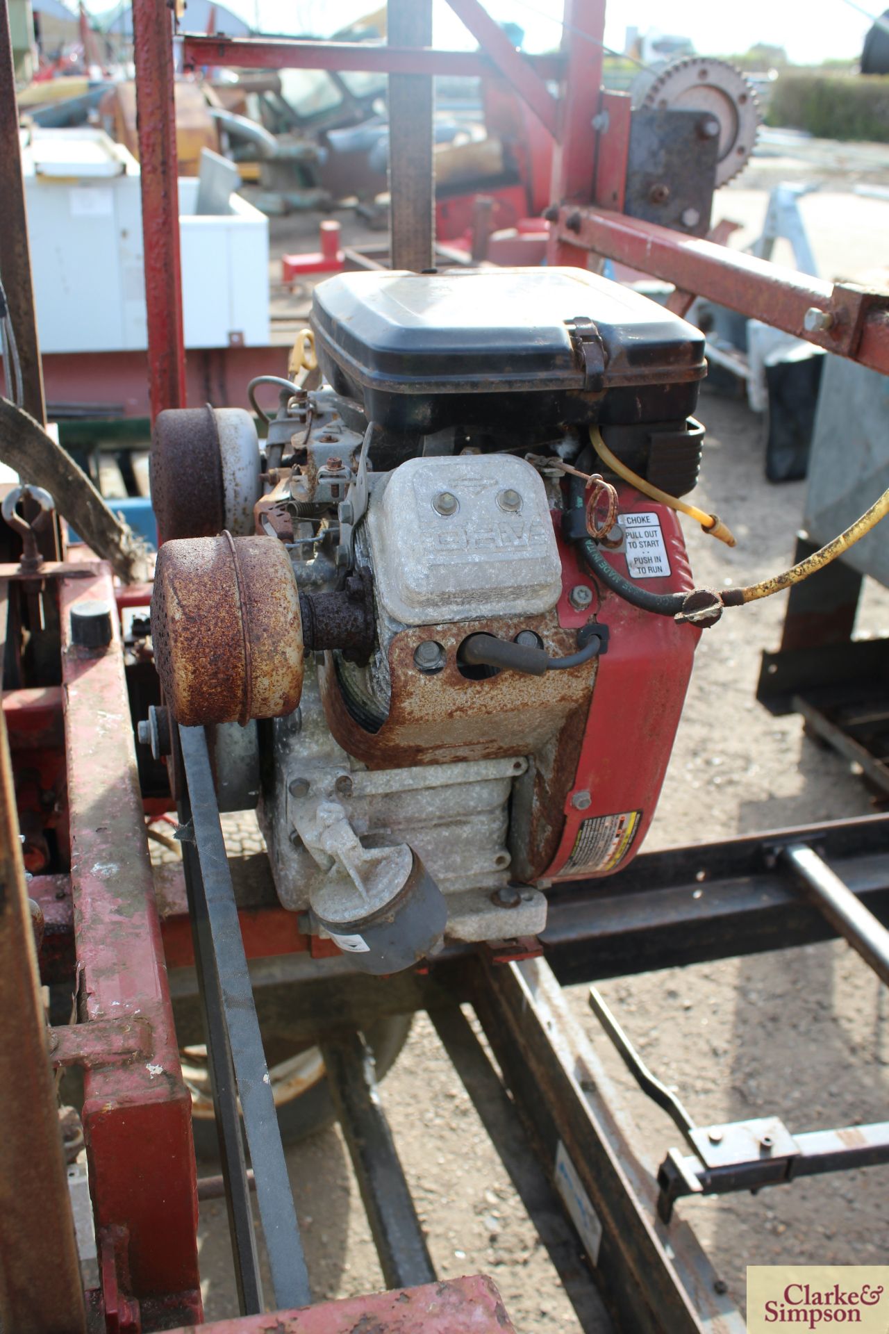 Hud-Son Oscar 30in portable trailer mounted saw mill. With Vanguard V-twin petrol engine. - Image 13 of 14