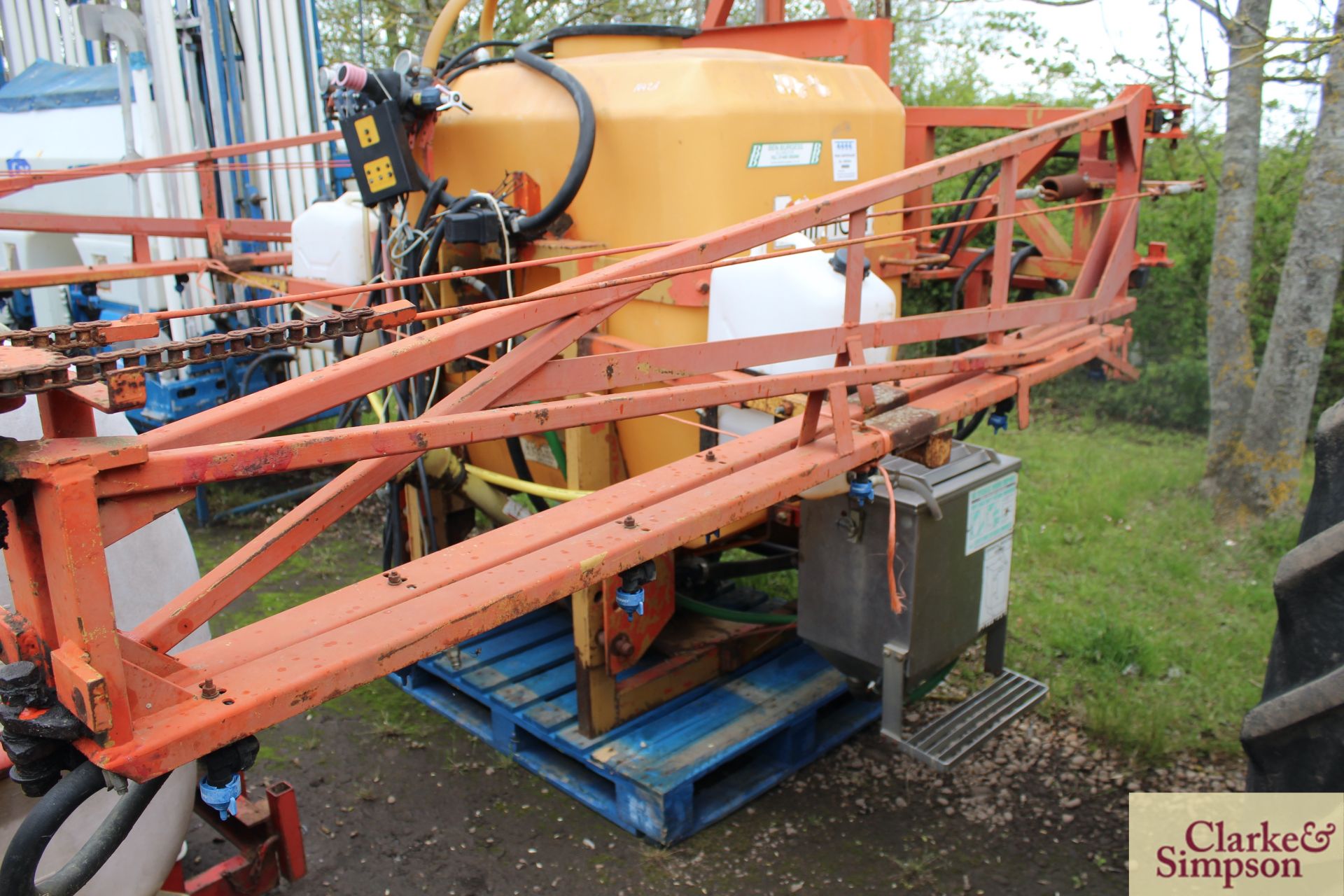 Allman 12m mounted sprayer. With 1000L tank. * - Image 2 of 8